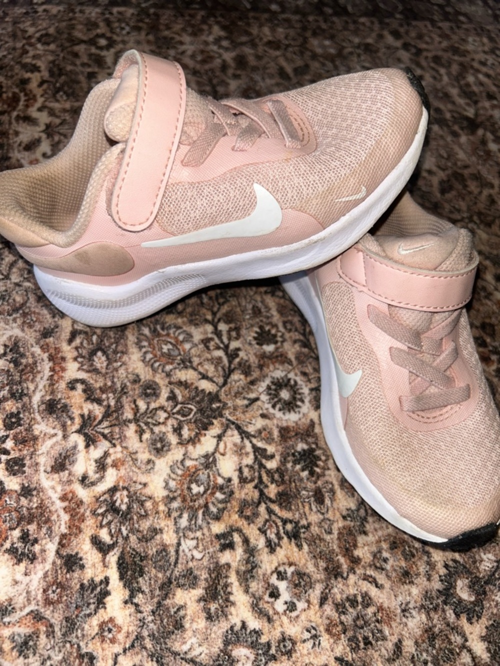 Nike Kids Pink and White Hook-and-Loop Sneakers
